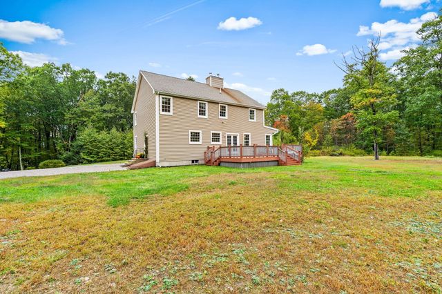 208 Sw Main St, Douglas, MA 01516