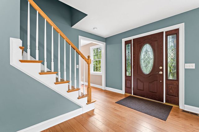 208 Sw Main St, Douglas, MA 01516