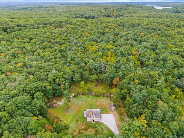 208 Sw Main St, Douglas, MA 01516