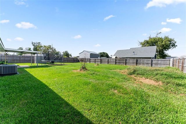2907 Mary Ann Street, Sulphur, LA 70663