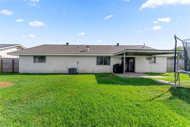 2907 Mary Ann Street, Sulphur, LA 70663