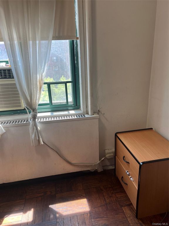 1651 Metropolitan Avenue 5H, Bronx, NY 10462 — photo 4