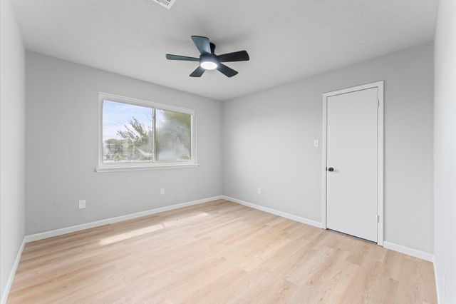 15439 Woodhorn Drive, Houston, TX 77062