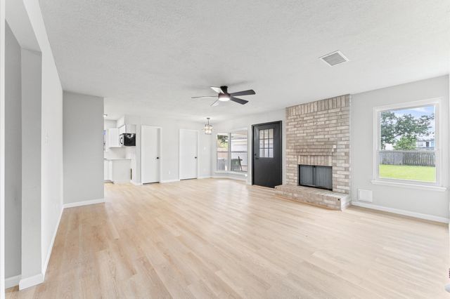 15439 Woodhorn Drive, Houston, TX 77062