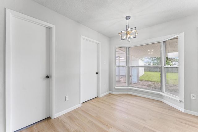 15439 Woodhorn Drive, Houston, TX 77062