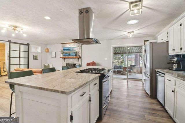 3276 Foxwood Trail SE, Smyrna, GA 30082