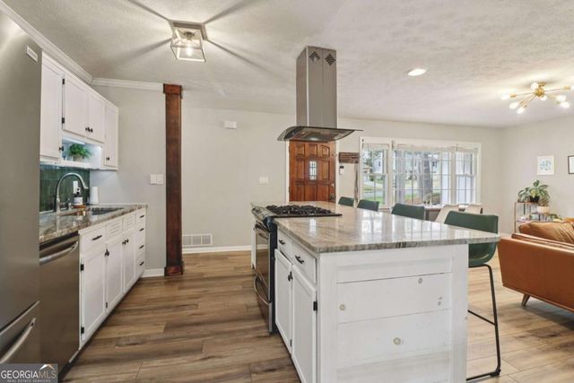 3276 Foxwood Trail SE, Smyrna, GA 30082