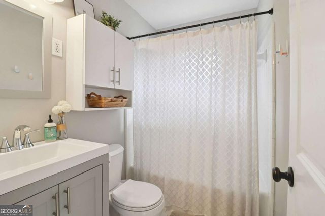 3276 Foxwood Trail SE, Smyrna, GA 30082