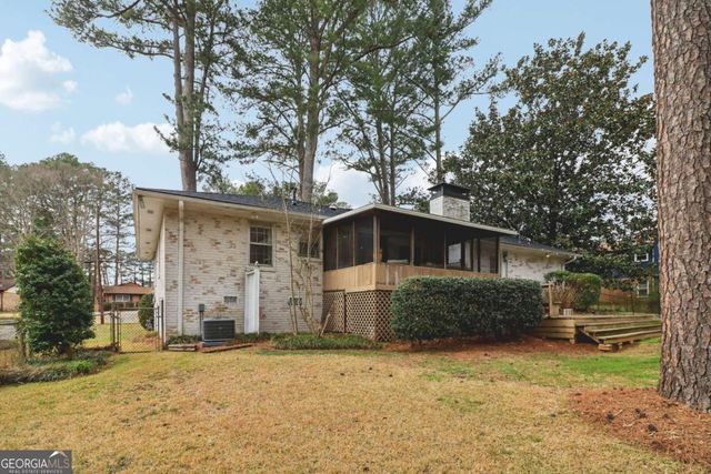 3276 Foxwood Trail SE, Smyrna, GA 30082