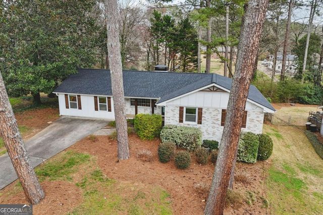 3276 Foxwood Trail SE, Smyrna, GA 30082