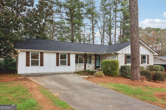 3276 Foxwood Trail SE, Smyrna, GA 30082