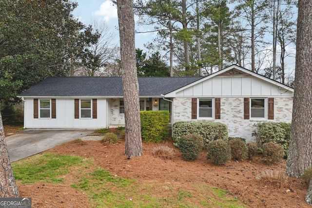 3276 Foxwood Trail SE, Smyrna, GA 30082