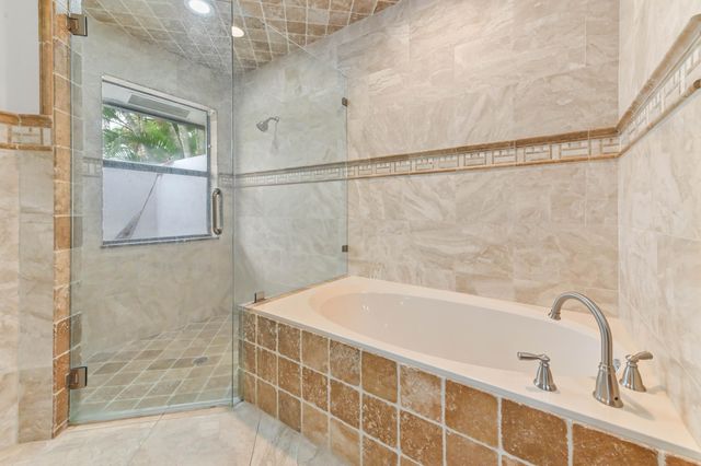 13772 Ishnala Circle, Wellington, FL 33414