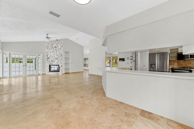 13772 Ishnala Circle, Wellington, FL 33414