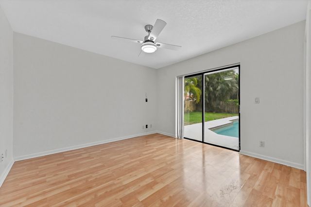 13772 Ishnala Circle, Wellington, FL 33414