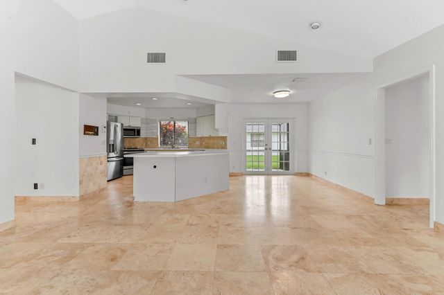 13772 Ishnala Circle, Wellington, FL 33414