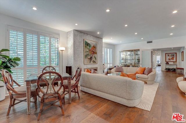 148 S Crescent Drive 101, Beverly Hills, CA 90212