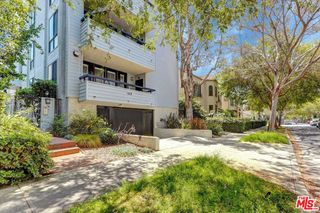 148 S Crescent Drive 101, Beverly Hills, CA 90212