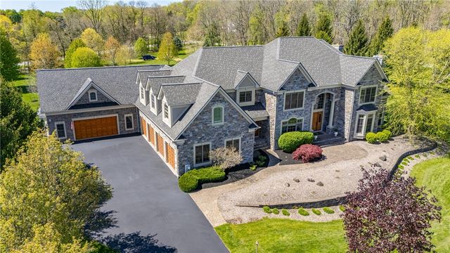 1 Carolina Drive, Mendon, NY 14534