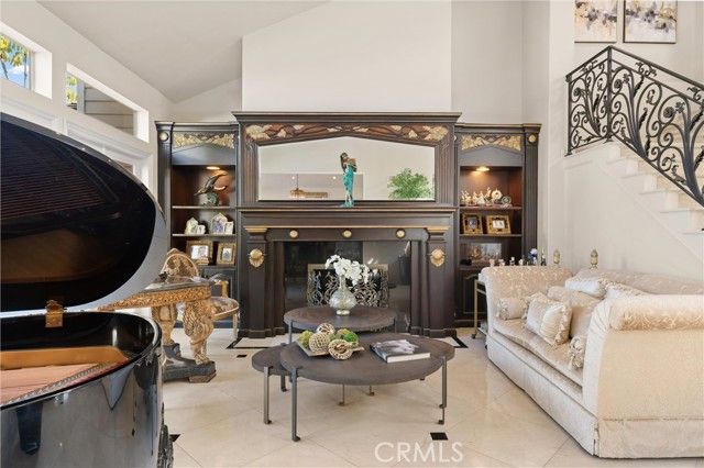 4 Riviera, Laguna Hills, CA 92679