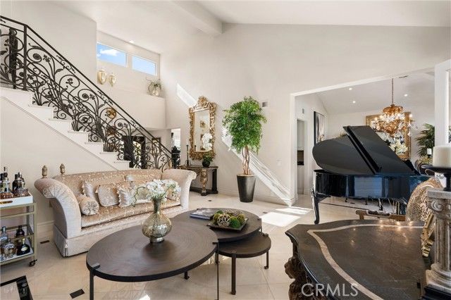 4 Riviera, Laguna Hills, CA 92679