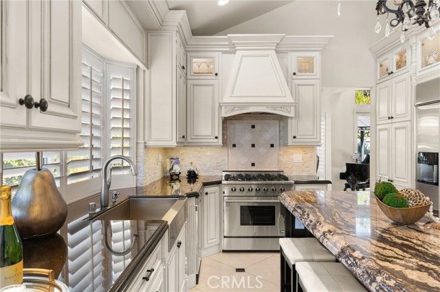 4 Riviera, Laguna Hills, CA 92679