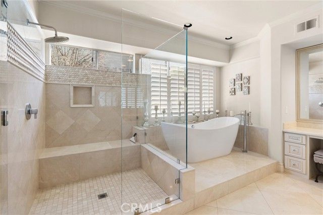 4 Riviera, Laguna Hills, CA 92679