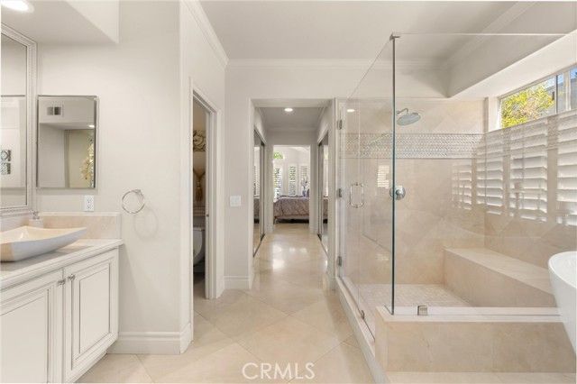 4 Riviera, Laguna Hills, CA 92679