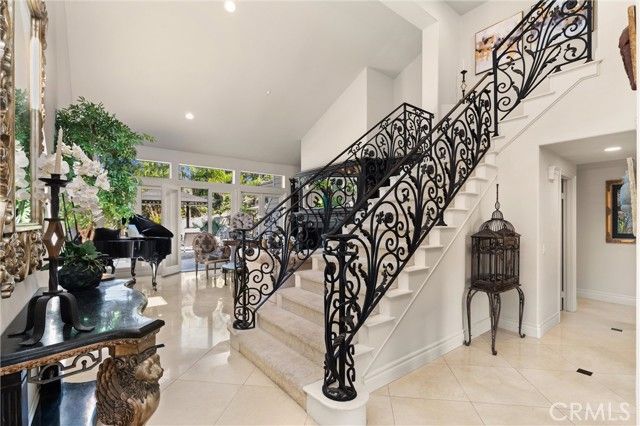 4 Riviera, Laguna Hills, CA 92679