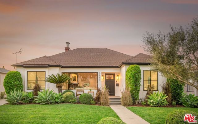 3953 S Victoria Avenue, Los Angeles, CA 90008