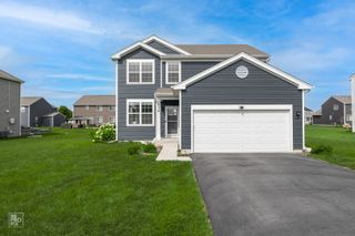 714 Juniper Street, Oswego, IL 60543