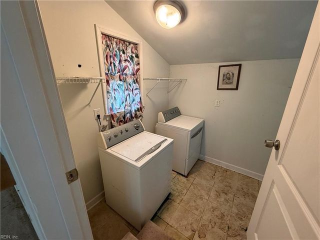 230 Rich RD, Yorktown, VA 23693