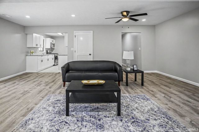 3300 Longlois Drive, Lafayette, IN 47904