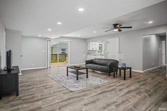 3300 Longlois Drive, Lafayette, IN 47904