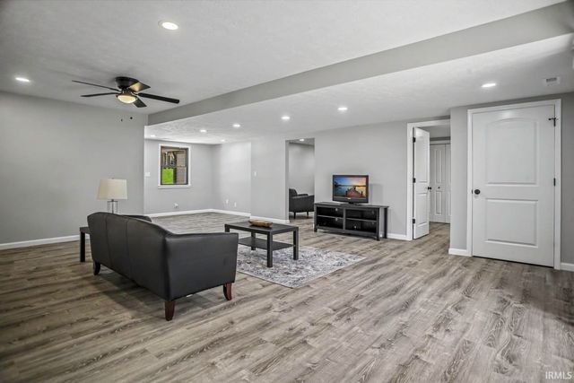 3300 Longlois Drive, Lafayette, IN 47904