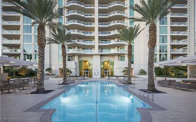 2877 Paradise Road 805, Las Vegas, NV 89109