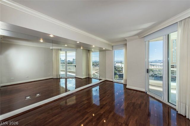 2877 Paradise Road 805, Las Vegas, NV 89109