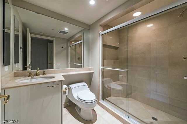 2877 Paradise Road 805, Las Vegas, NV 89109