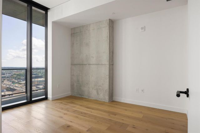 610 Davis ST 2408, Austin, TX 78701