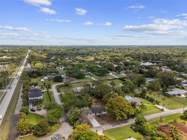 14171 SW 37th Ct, Davie, FL 33330