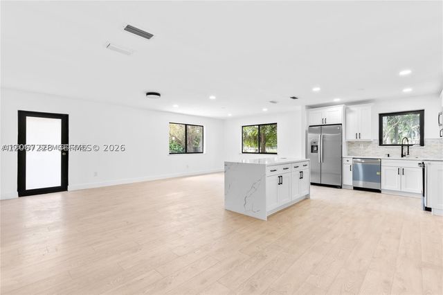 14171 SW 37th Ct, Davie, FL 33330