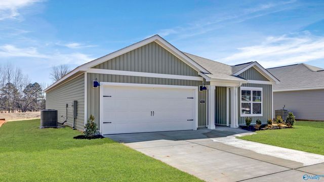 9941 Sequoyah Cove Drive SE, Owens Cross Roads, AL 35763