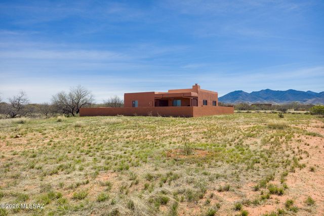 3203 W Thunder Pass Road, Benson, AZ 85602