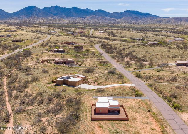 3203 W Thunder Pass Road, Benson, AZ 85602