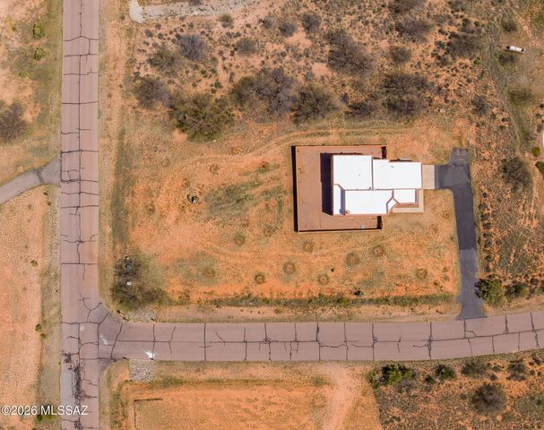 3203 W Thunder Pass Road, Benson, AZ 85602