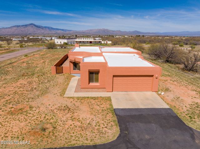 3203 W Thunder Pass Road, Benson, AZ 85602