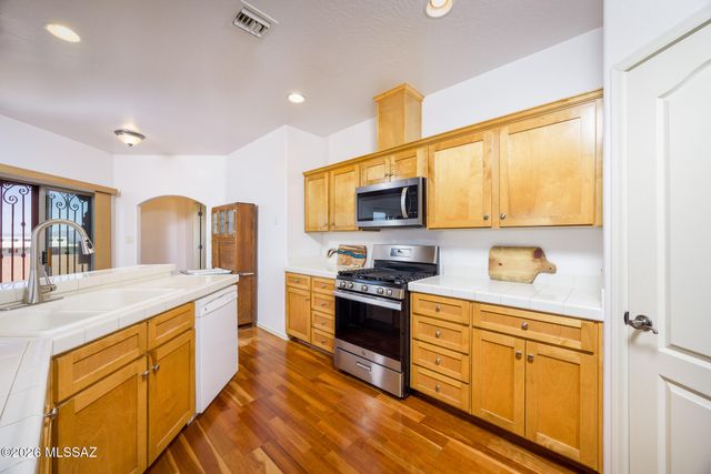 3203 W Thunder Pass Road, Benson, AZ 85602