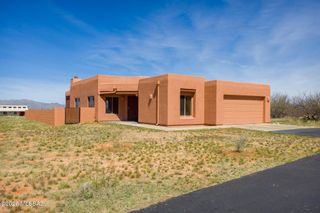 3203 W Thunder Pass Road, Benson, AZ 85602