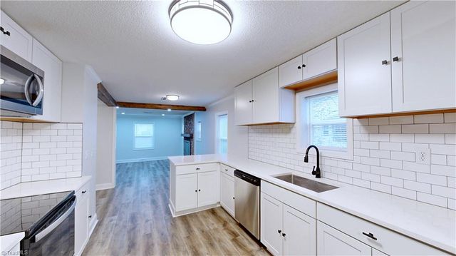 127 E Walker Avenue, Asheboro, NC 27203