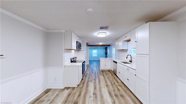 127 E Walker Avenue, Asheboro, NC 27203